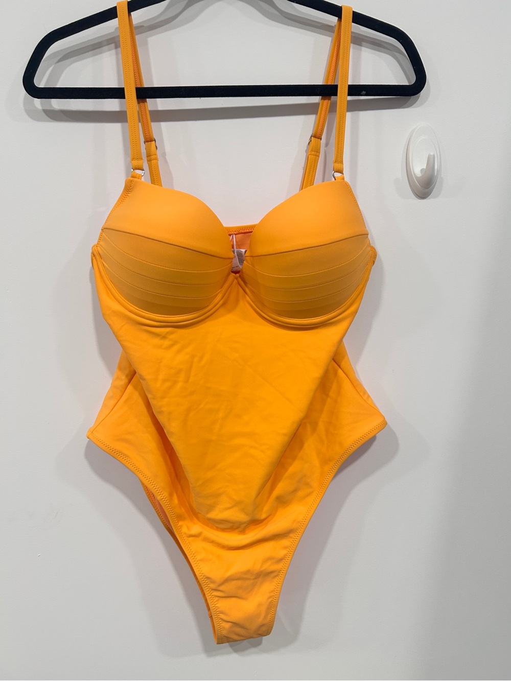Vibrant Orange One-Piece Swimsuit 🍑 NWT